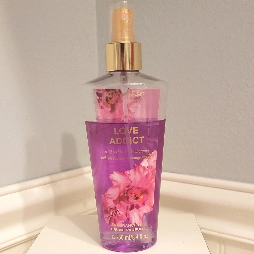 Victoria's Secret RARE Love Addict Fragrance Mist